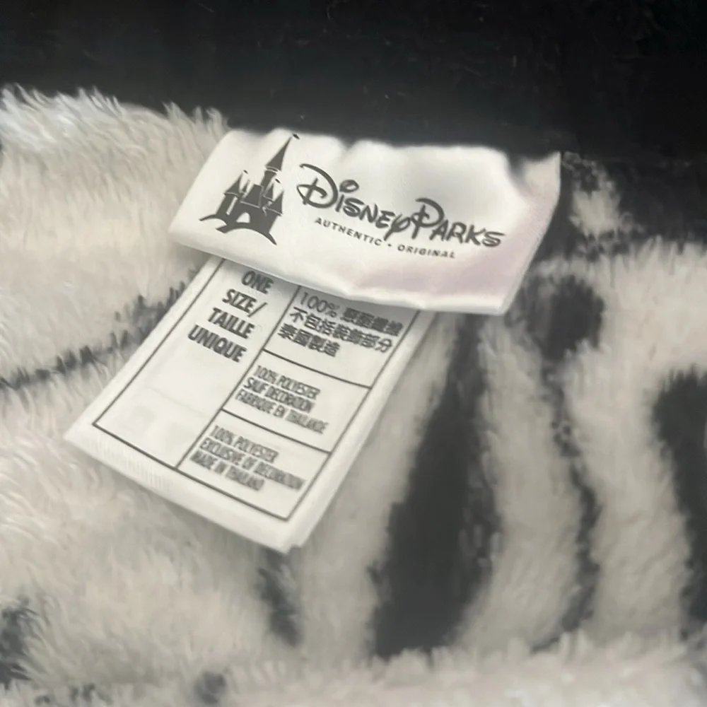 Disney Parks Stars Wars Star Trooper fuzzy Blanket free R2D2 Mickey Mouse Ears